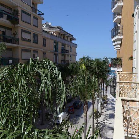 Maria Vittoria Charming Rooms And Apartments Brindisi Kültér fotó