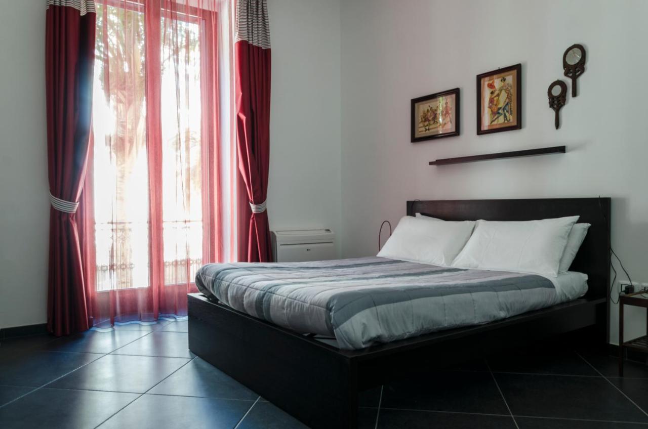 Maria Vittoria Charming Rooms And Apartments Brindisi Kültér fotó